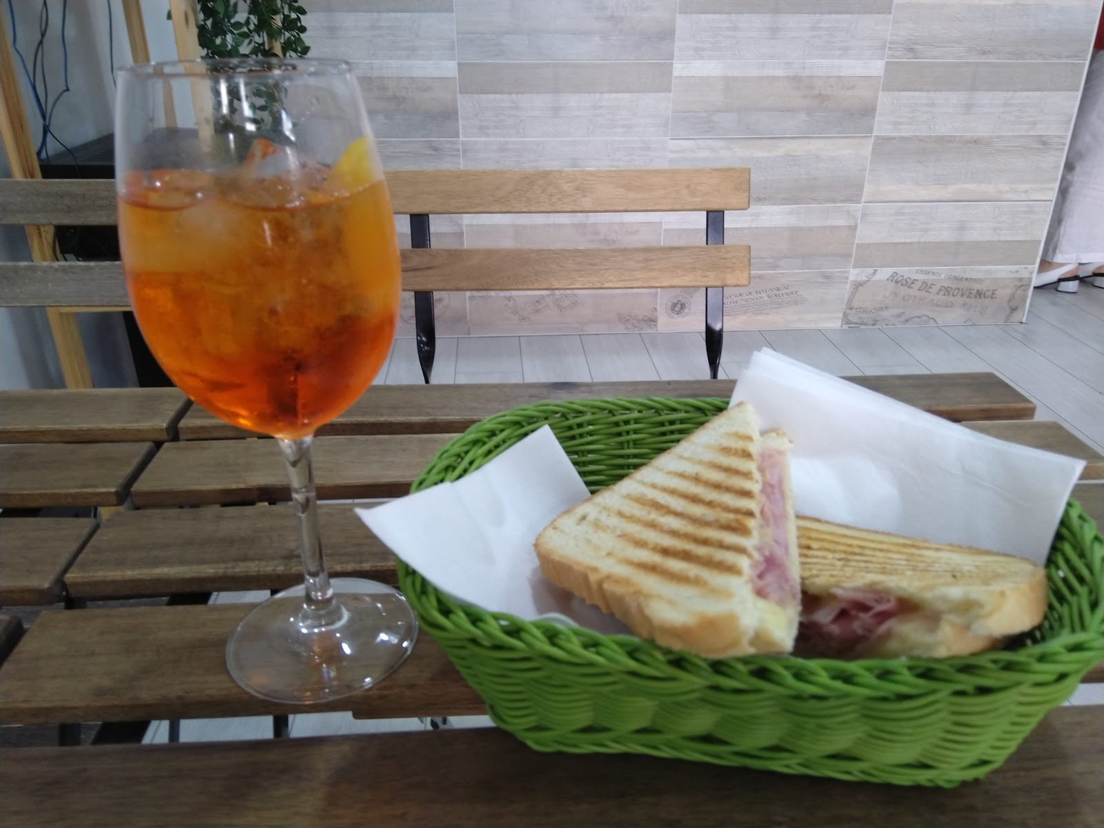 Spritz e toast per l'aperitivo